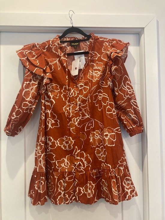 Sugarlips Other - Sugarlips Rust Orange Floral Print Top with White Accents